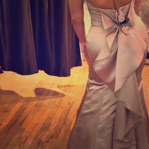 Beautiful dress for a wedding party!!